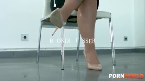 سكس نيك مدرسه الفرنساوي جديد وهي ممحونه