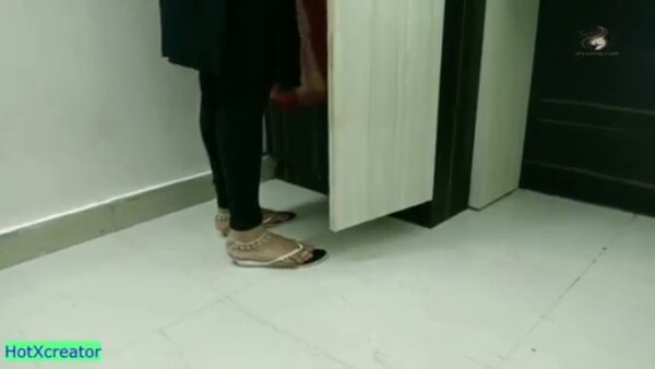 سكس تقفيش تحرش مصري بزاز محجبة في المواصلات