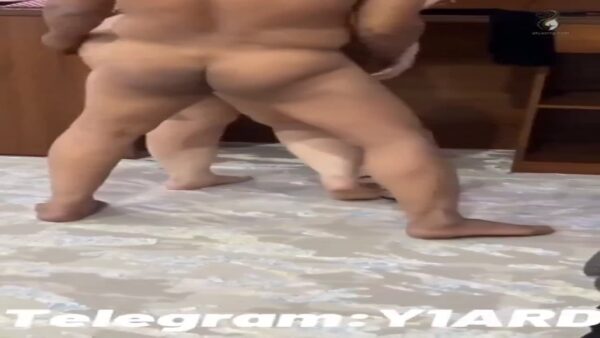 سكس محارم منزلي سوري بينيك أختي الشحوم ويصوّر الفضيحة